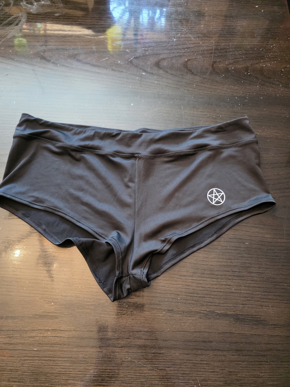 Women’s Black Booty Shorts With pentagram Logo Xl